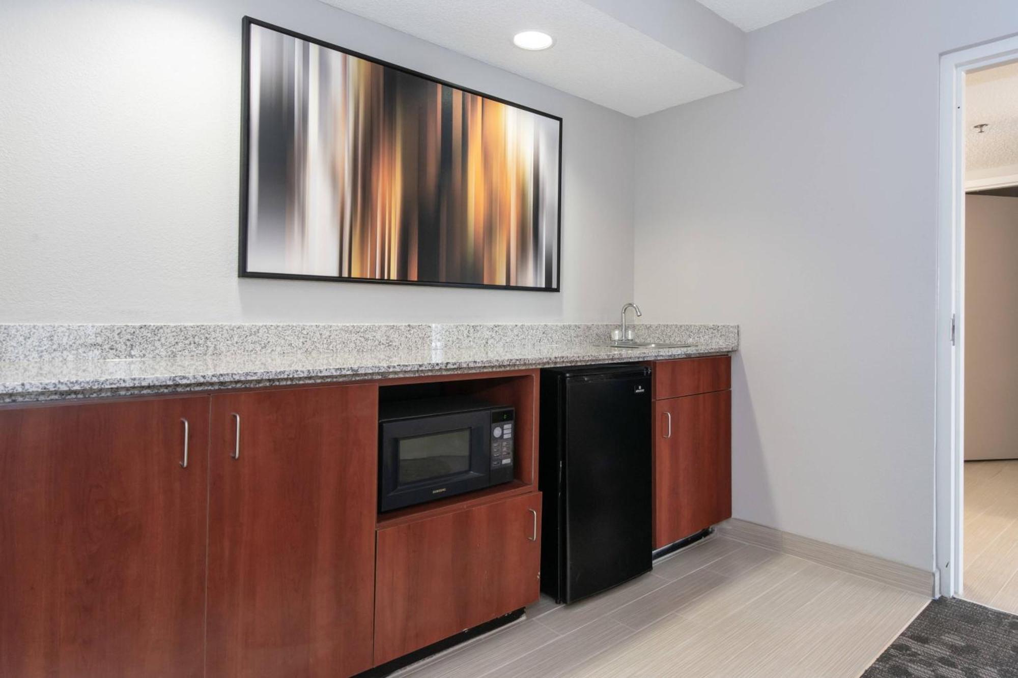 Courtyard By Marriott Charlotte Lake Norman Huntersville Zewnętrze zdjęcie